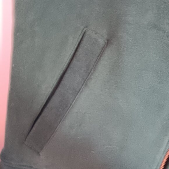 Soul + Sky Women's Velour Fleece Zip Front Green Vest Size S/P  NWT - Picture 3 of 7